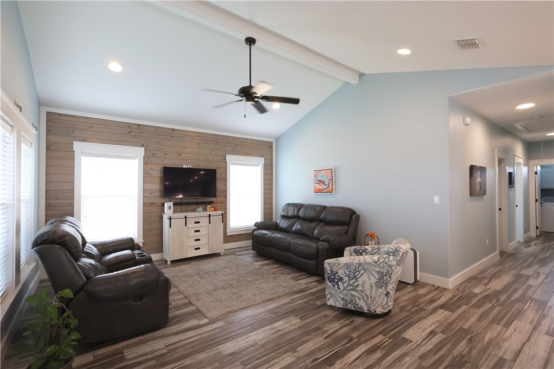 110 Bufflehead Rockport TX 78382