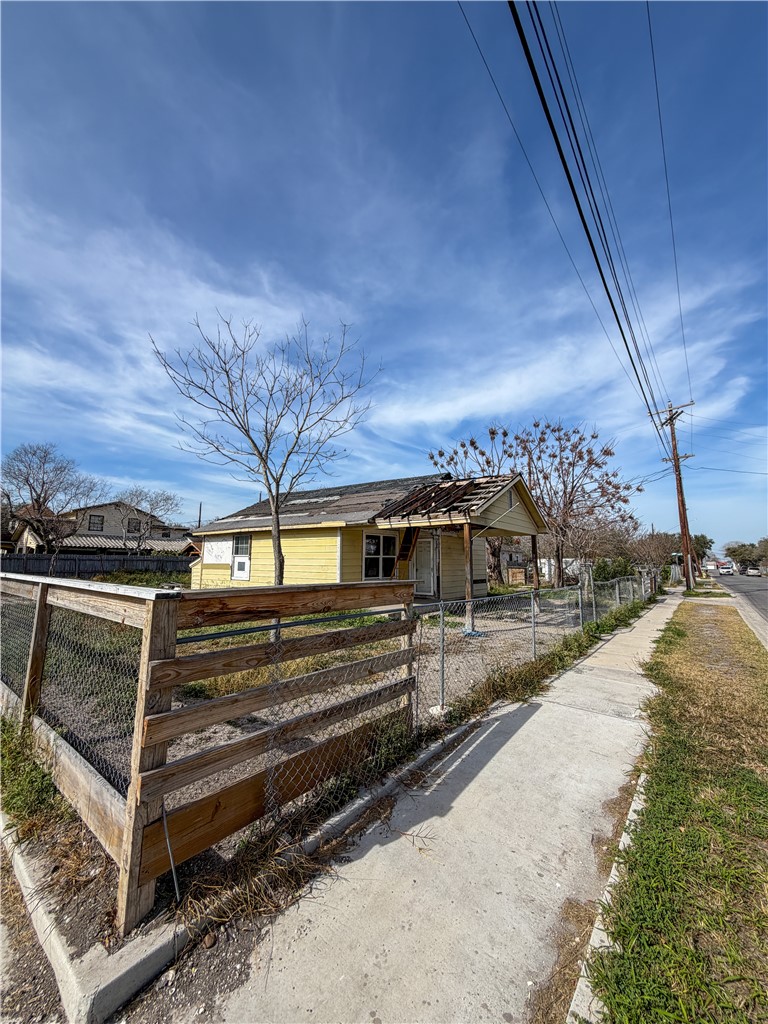 3037 Macarthur Street Corpus Christi TX 78405