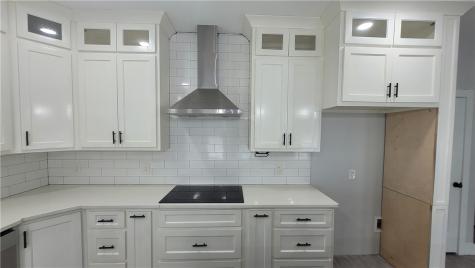 1215 S Live Oak Street Rockport TX 78382