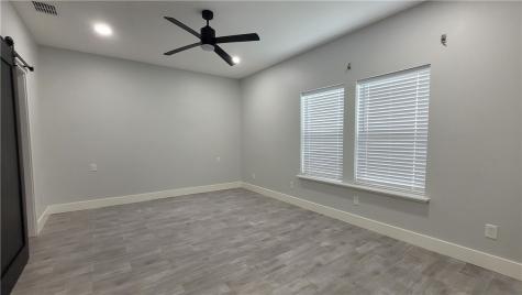 1215 S Live Oak Street Rockport TX 78382