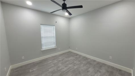 1215 S Live Oak Street Rockport TX 78382