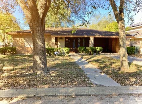 1704 Odilia Street Alice TX 78332