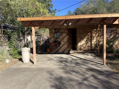 1704 Odilia Street Alice TX 78332