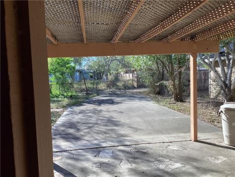 1704 Odilia Street Alice TX 78332