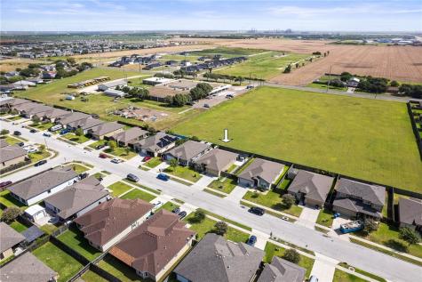 1826 Bay Landing Drive Portland TX 78374
