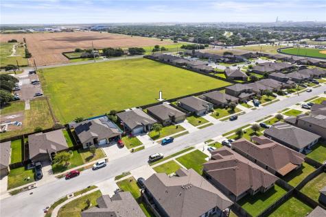1826 Bay Landing Drive Portland TX 78374