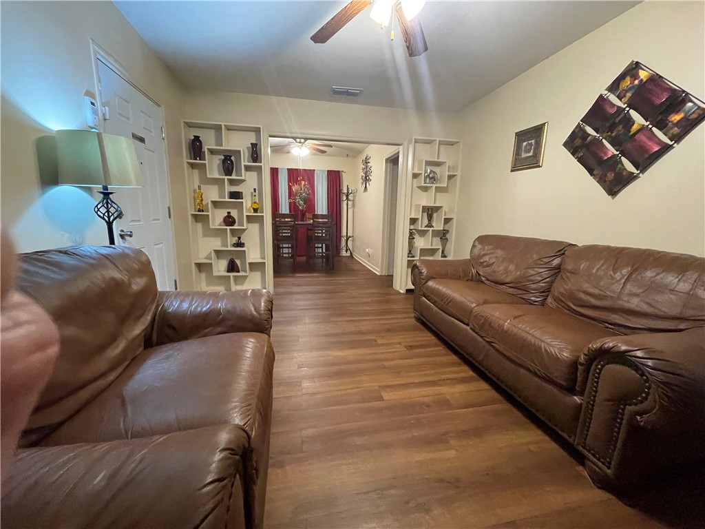 918 Anderson Street Corpus Christi TX 78411
