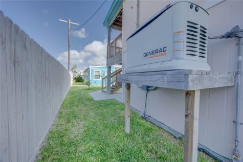 521 Woodhaven Ingleside TX 78362