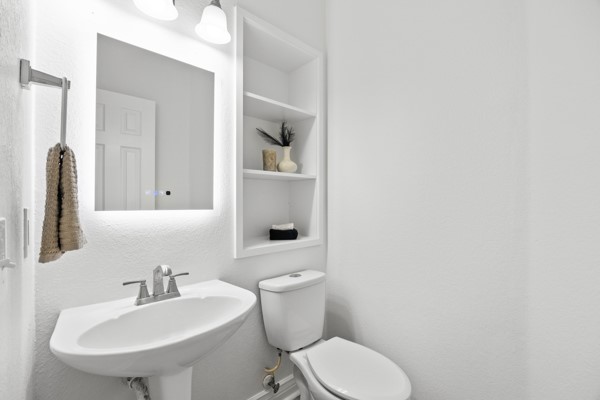 3917 Canyon Glen Cir SE Austin TX 78732