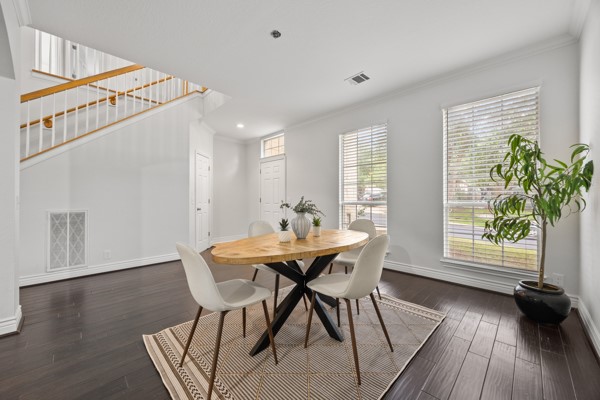 3917 Canyon Glen Cir SE Austin TX 78732