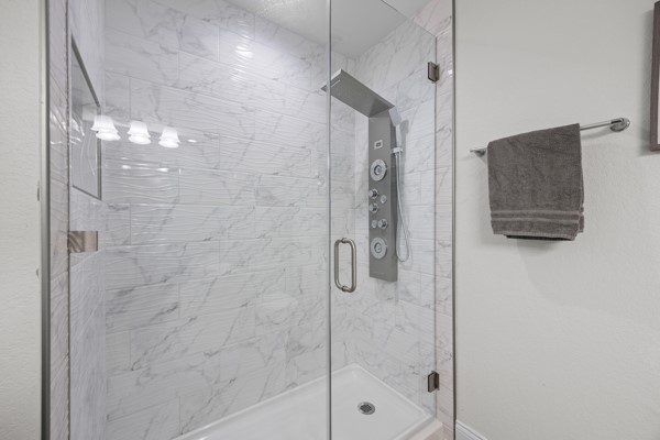 3917 Canyon Glen Cir SE Austin TX 78732
