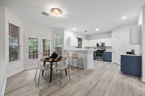 3917 Canyon Glen Cir SE Austin TX 78732