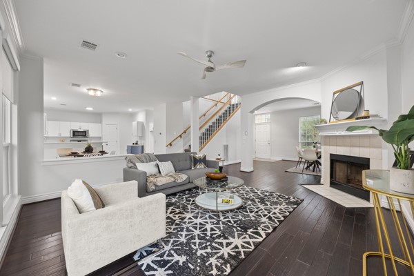 3917 Canyon Glen Cir SE Austin TX 78732