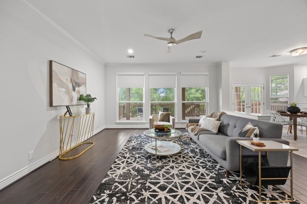 3917 Canyon Glen Cir SE Austin TX 78732