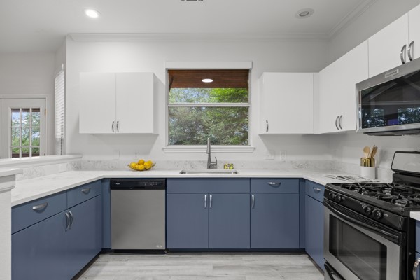 3917 Canyon Glen Cir SE Austin TX 78732