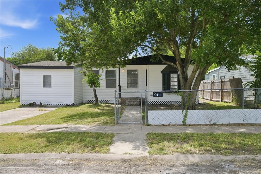 914 Erwin Avenue Corpus Christi TX 78404