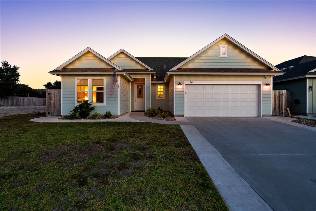 134 Broad Oak Drive Rockport TX 78382