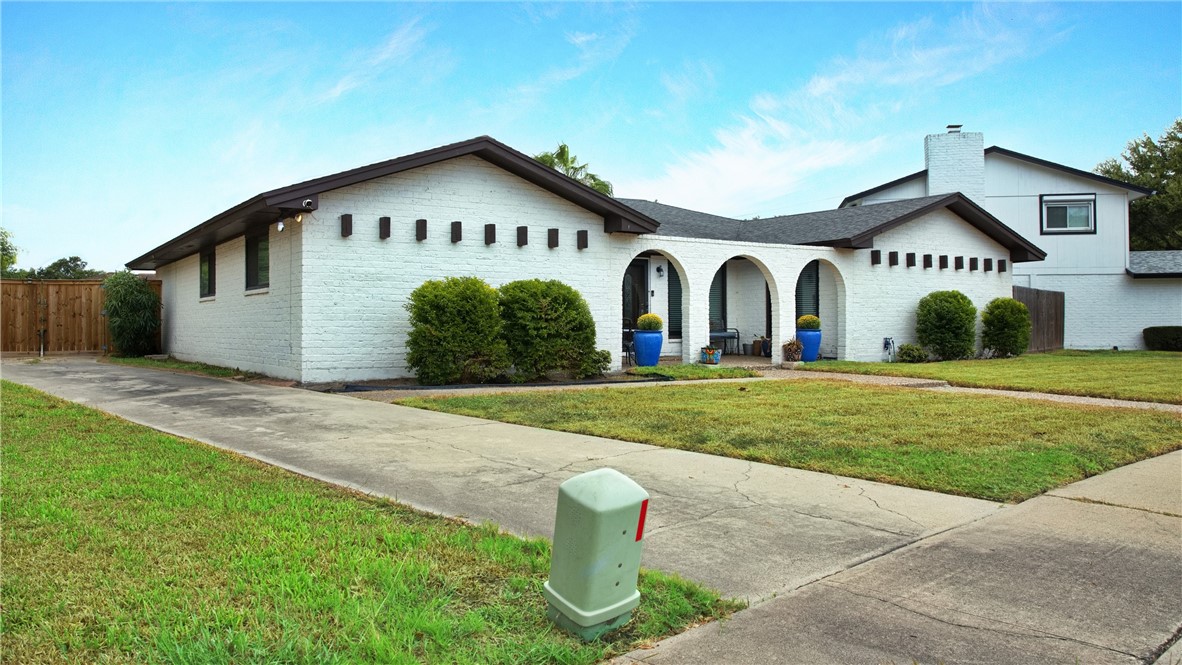 5005 Moultrie Drive Corpus Christi TX 78413