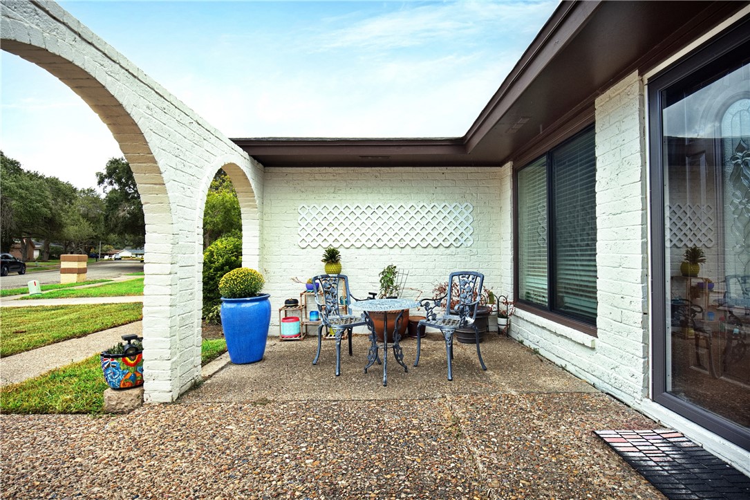 5005 Moultrie Drive Corpus Christi TX 78413