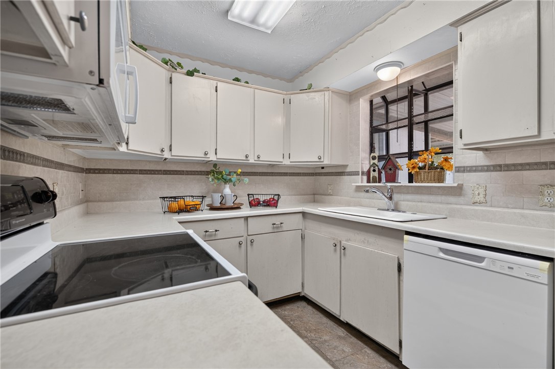 6405 Beechwood Drive Corpus Christi TX 78412