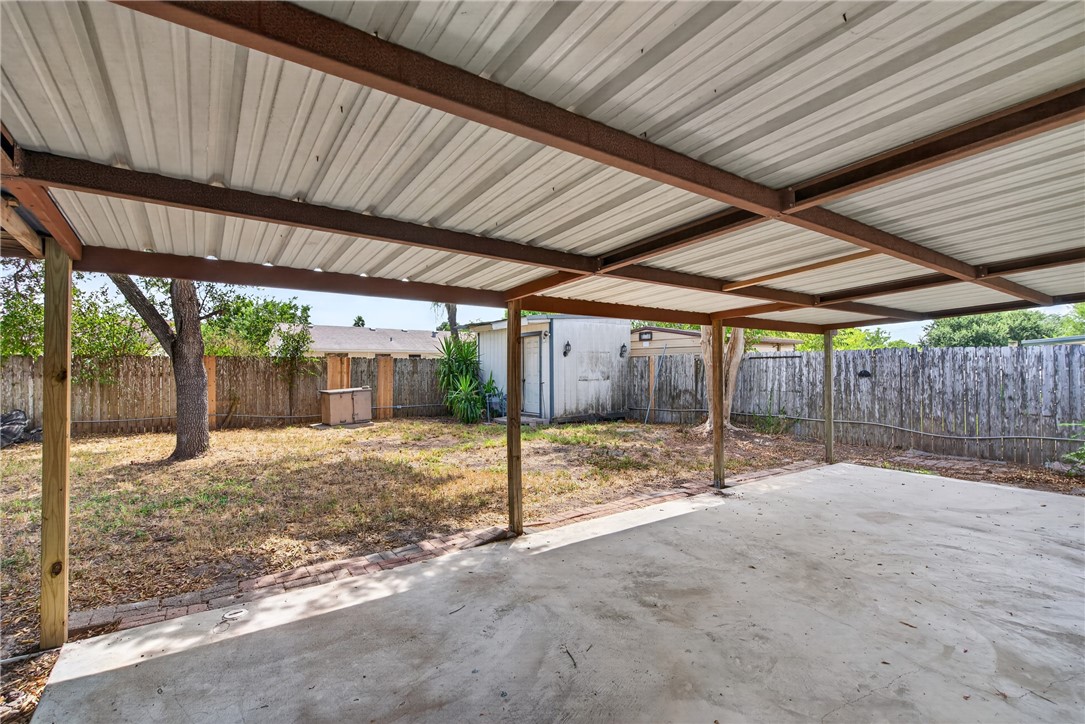 6405 Beechwood Drive Corpus Christi TX 78412