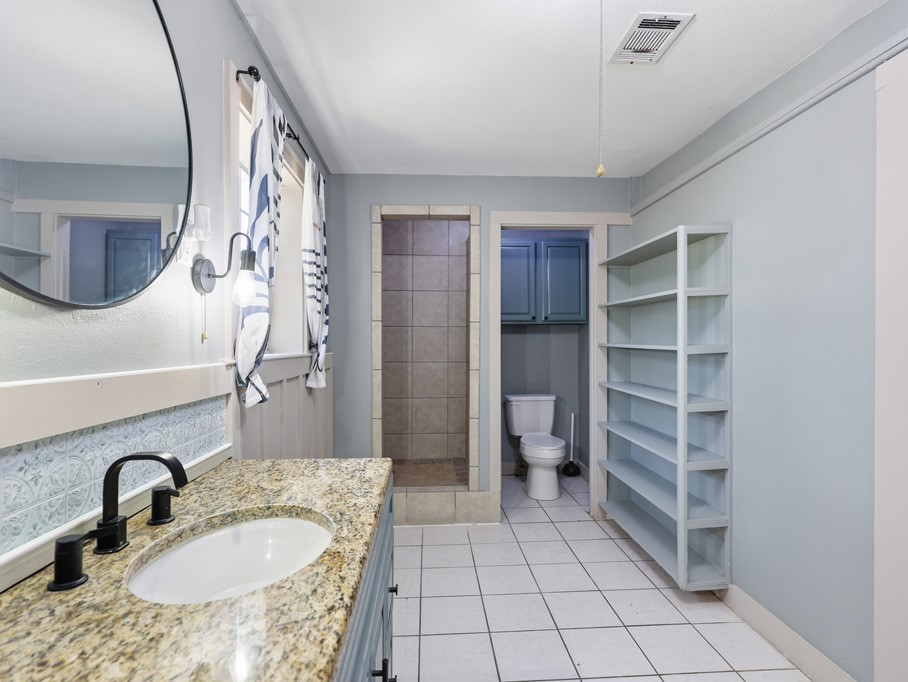 324 E King Rockport TX 78382