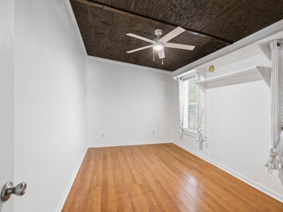 324 E King Rockport TX 78382