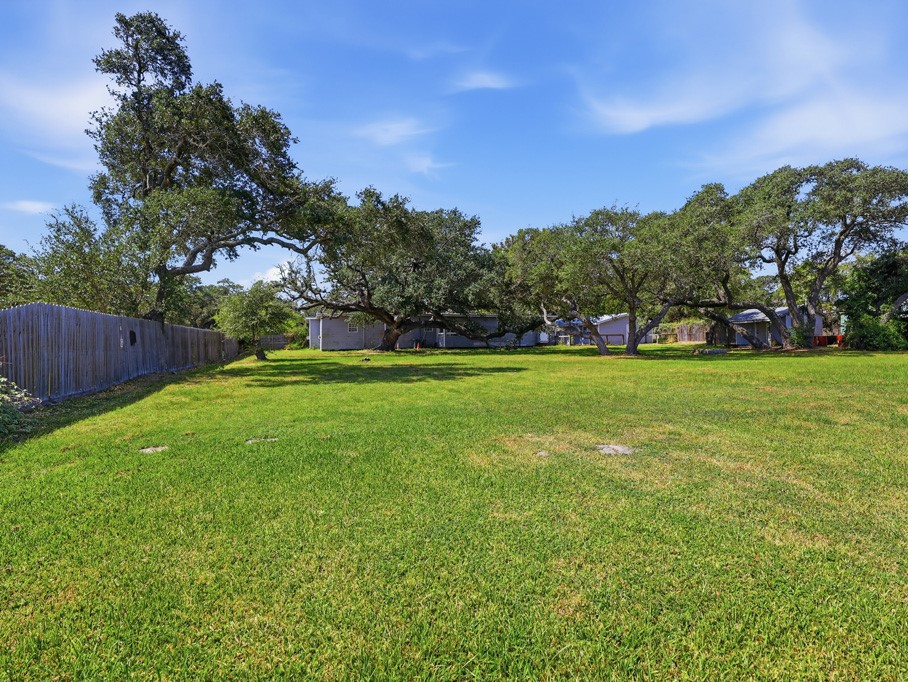 324 E King Rockport TX 78382