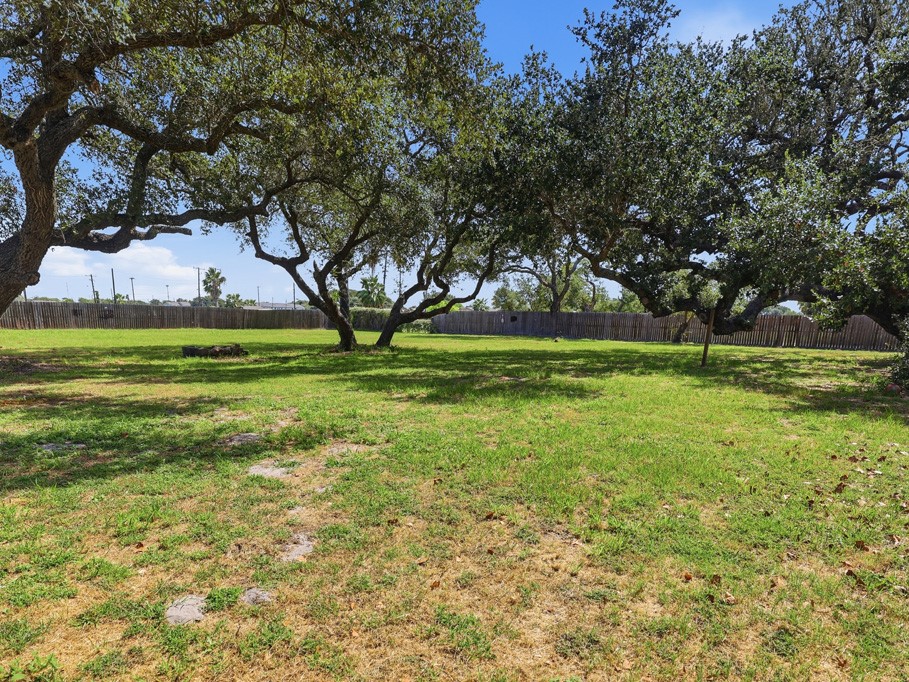 324 E King Rockport TX 78382