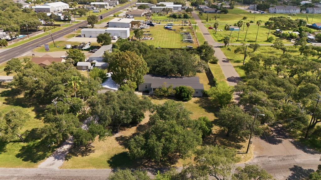 324 E King Rockport TX 78382