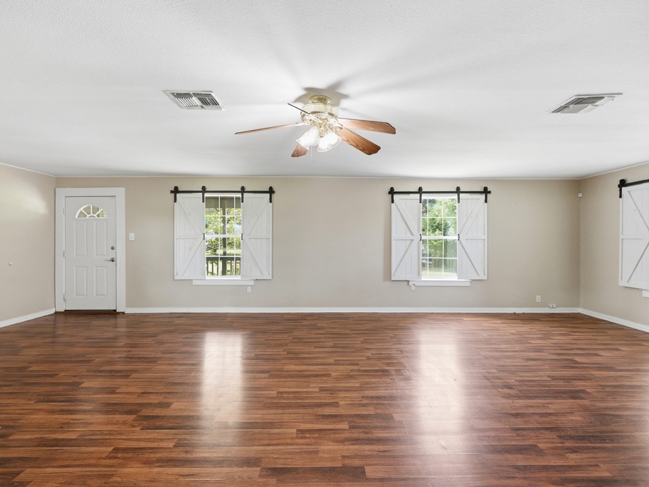 324 E King Rockport TX 78382