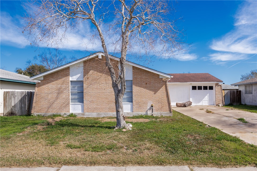 7438 Whisper Wind Street Corpus Christi TX 78412