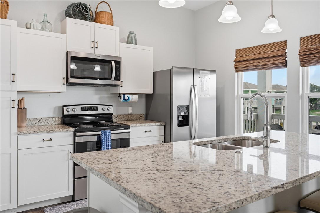 171 Paradise Drive Rockport TX 78382