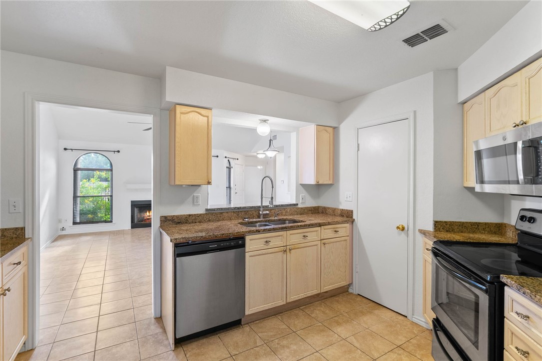 123 Santa Fe Drive Rockport TX 78382