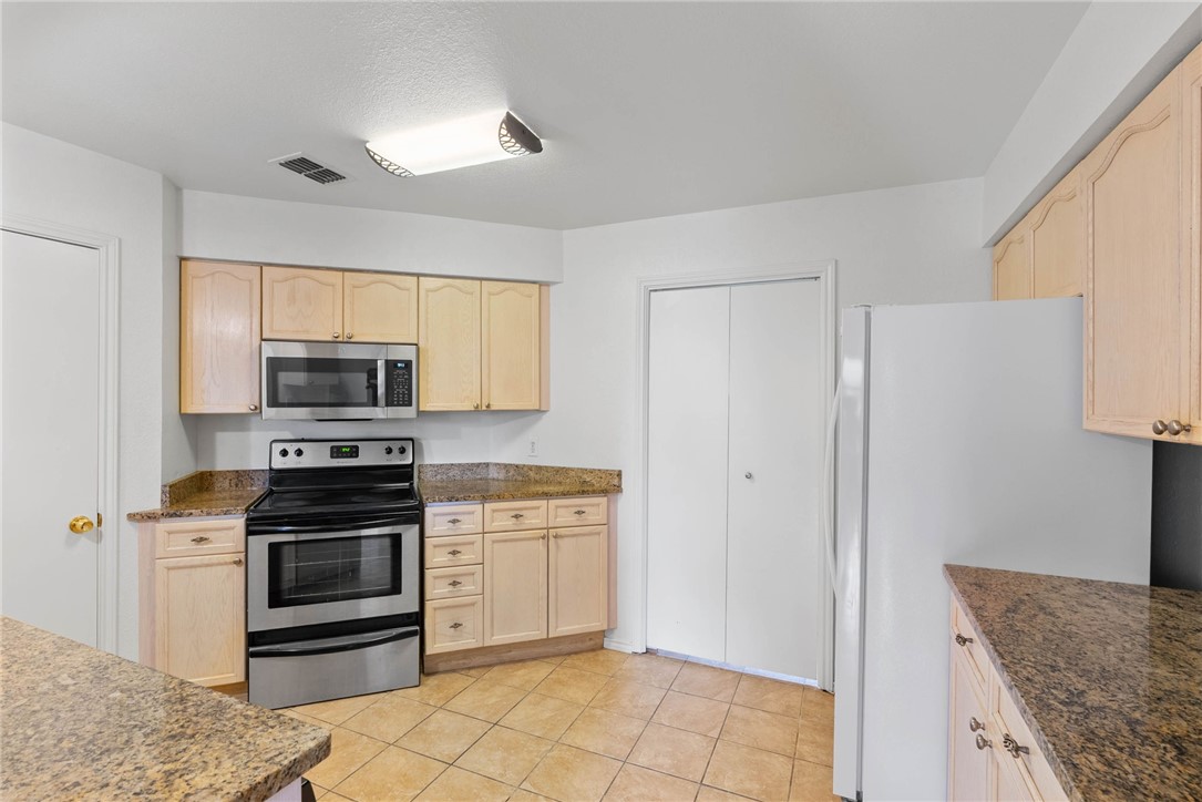 123 Santa Fe Drive Rockport TX 78382