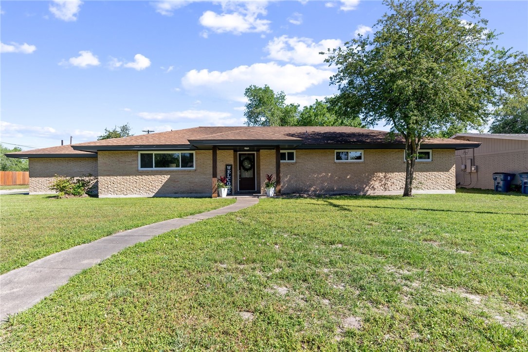 1100 Kline Odem TX 78370