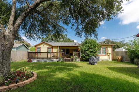 4002 Willow Street Corpus Christi TX 78411