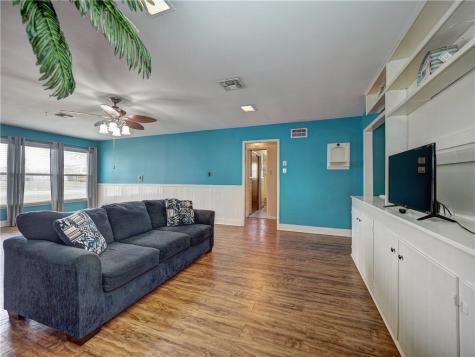 324 S 8th Street Aransas Pass TX 78336