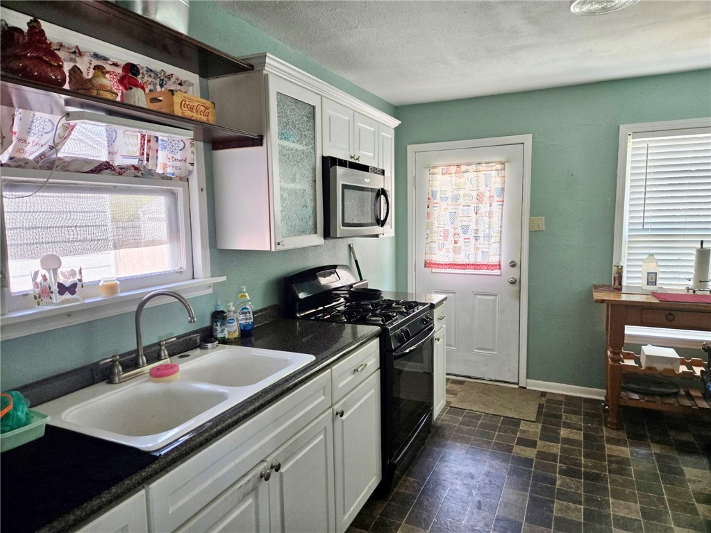 1034 Harrison Corpus Christi TX 78404