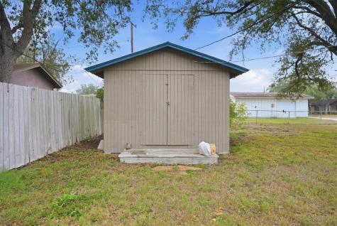 1000 Austin Street George West TX 78022
