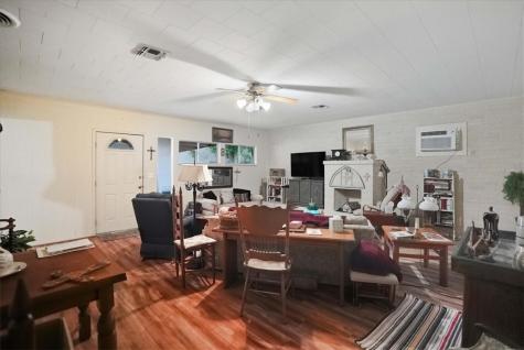 1000 Austin Street George West TX 78022