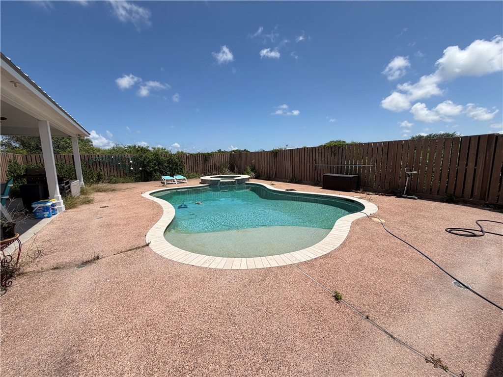 103 Windcrest Rockport TX 78382