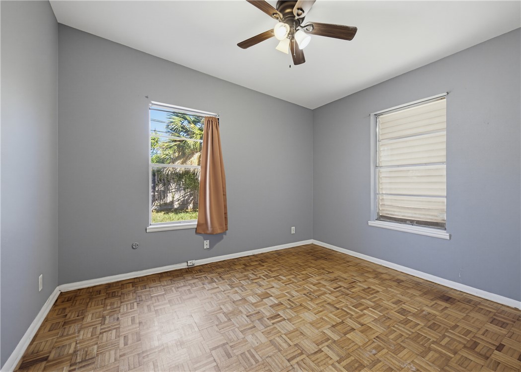 1114 Crescent Drive Corpus Christi TX 78412