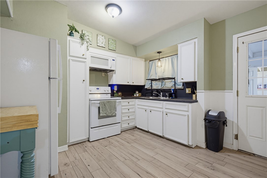 1114 Crescent Drive Corpus Christi TX 78412