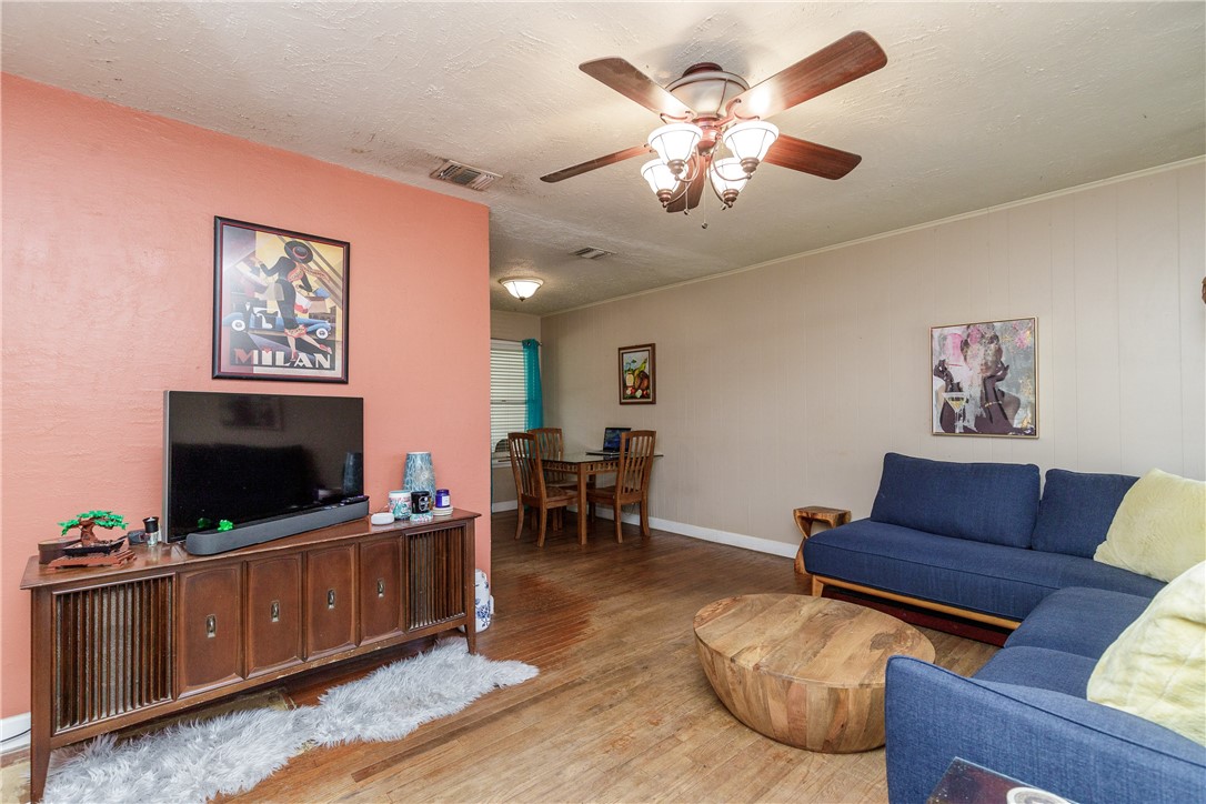 1217 Vance Drive Corpus Christi TX 78412