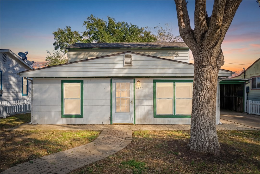 2704 Auther Street Corpus Christi TX 78410