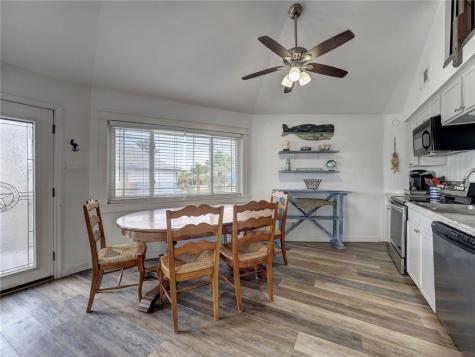 1923 S 11th Street 8 Port Aransas TX 78373