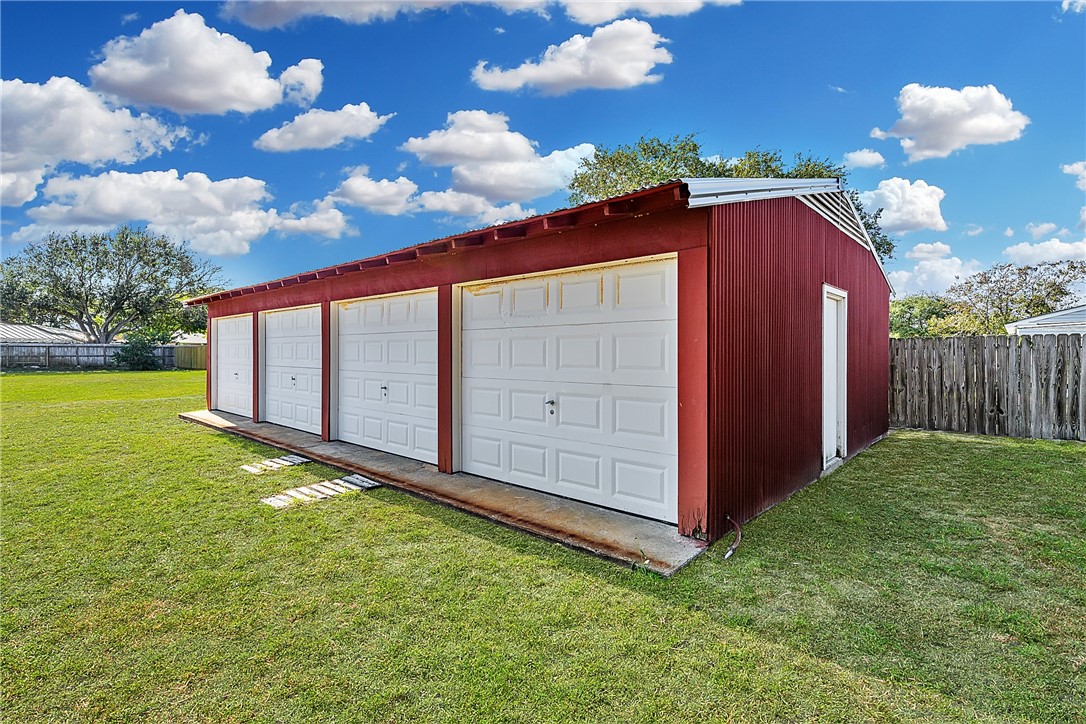 525 Oakdale Drive Corpus Christi TX 78418