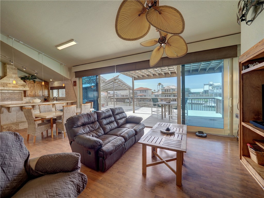 13517 Ducat Court Corpus Christi TX 78418