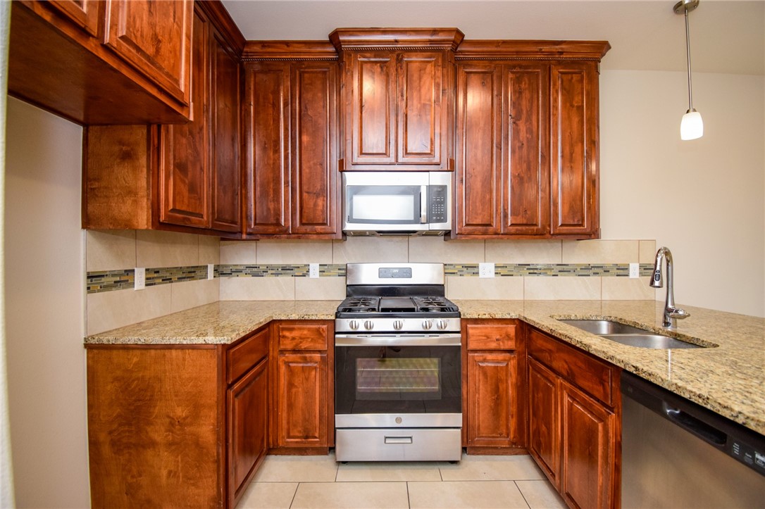7433 Castille Court Corpus Christi TX 78414